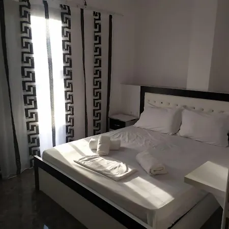 Mihal Sarandë