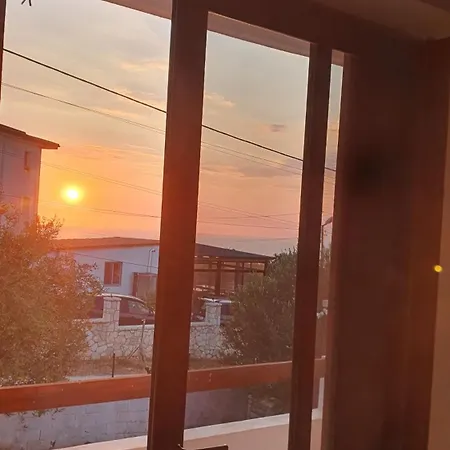 Mihal Sarandë