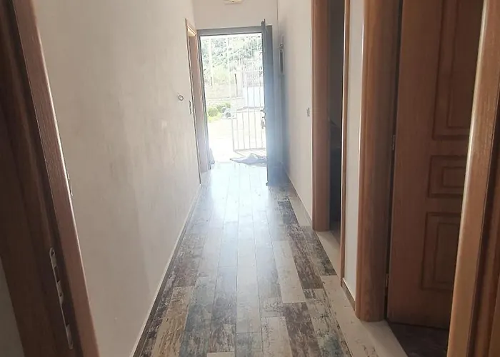 Mihal Apartment Sarandë