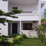 Mihal * Sarandë