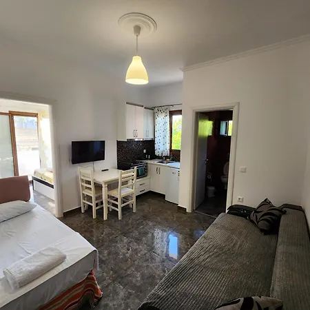 Mihal * Saranda