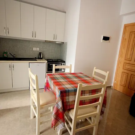 Mihal Appartement *